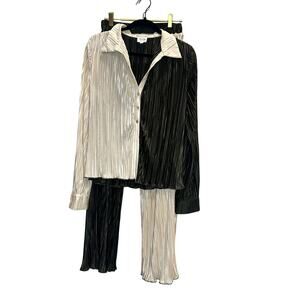 Le Lis – Cream and Olive Pants Set – M